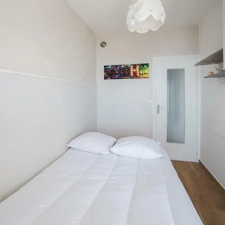 Welkeys - Dulys Apartment