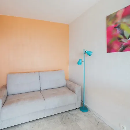 Welkeys - Dulys Apartment *